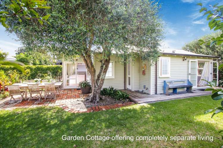 32 Oxford Terrace Devonport_4