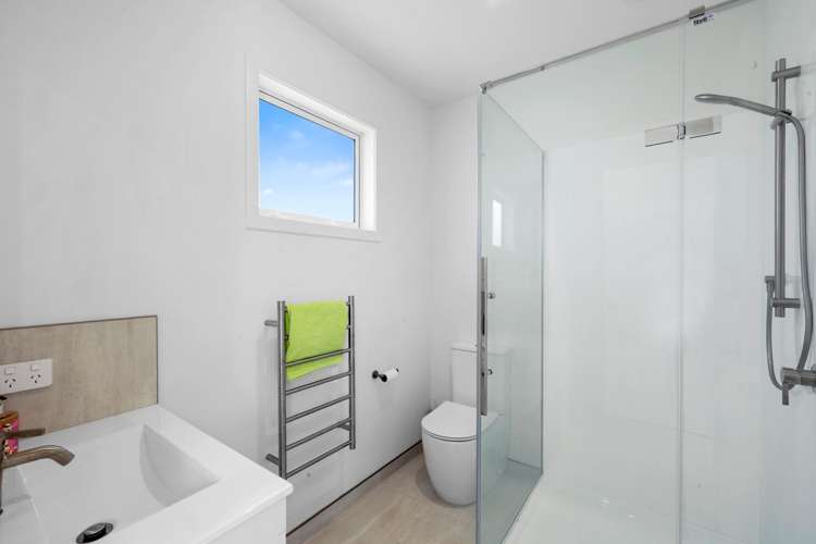 130 Cross Road Lepperton_15