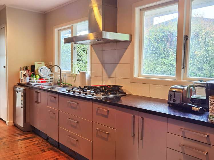 6 Lenihan Street Northcote_9