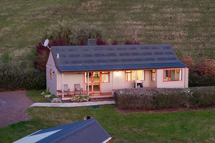 83 Hitiri Road Kinloch_32