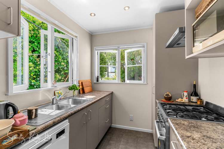 5A Whaka Street Maungaturoto_8