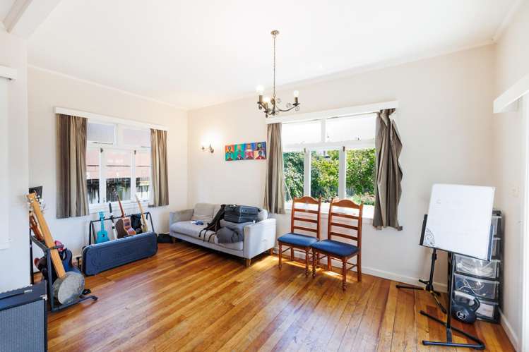 859 Main Street Roslyn_5