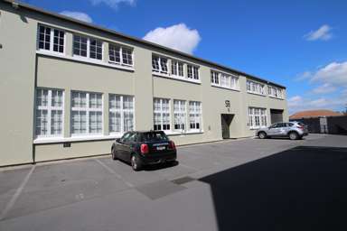 58 Surrey Crescent_1