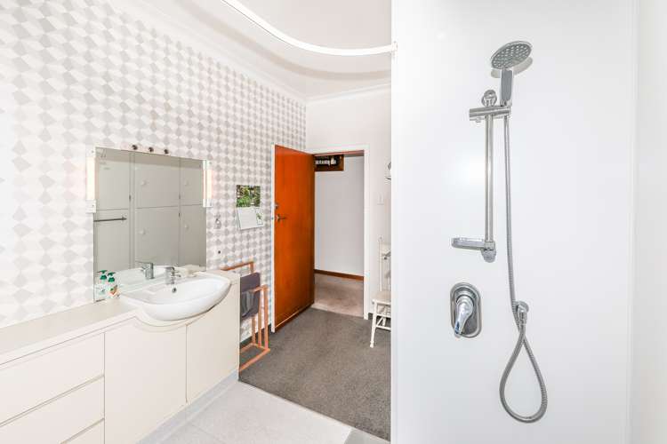 410 North Road North East Valley_19