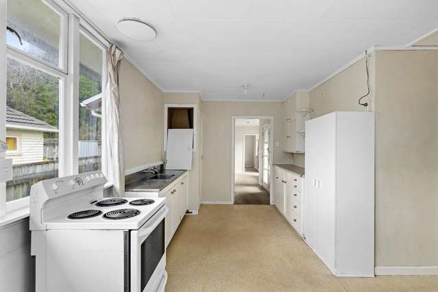 71 Hair Street Wainuiomata_4