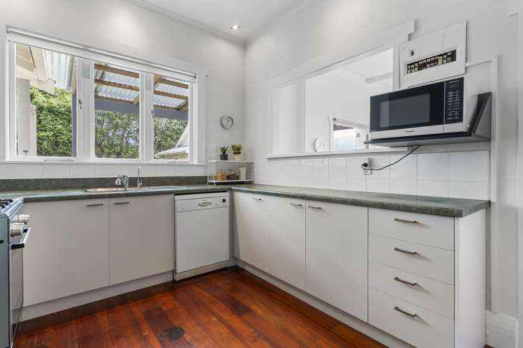 259 Saint Andrews Road Epsom_16