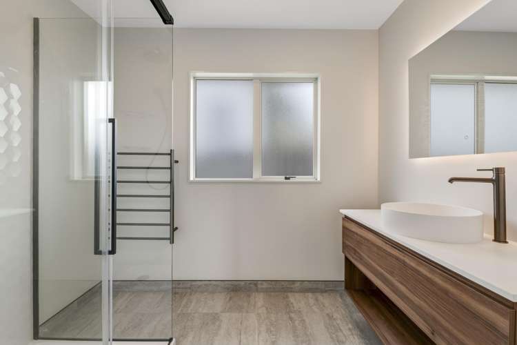 2/2 Rook Place Unsworth Heights_10