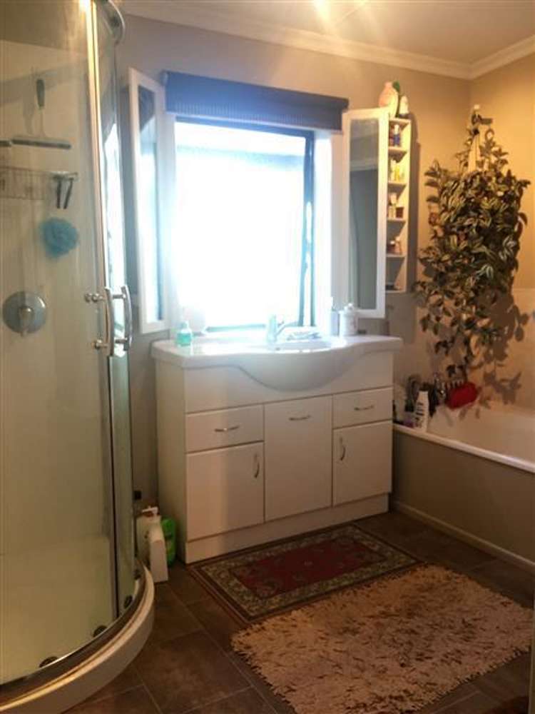 39 Saxton Road Stoke_4