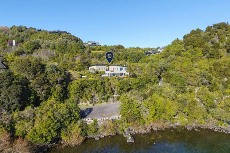 26 Whakamoenga Point Acacia Bay_29
