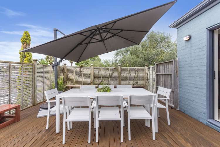 14 Phoenicia Court The Gardens_17