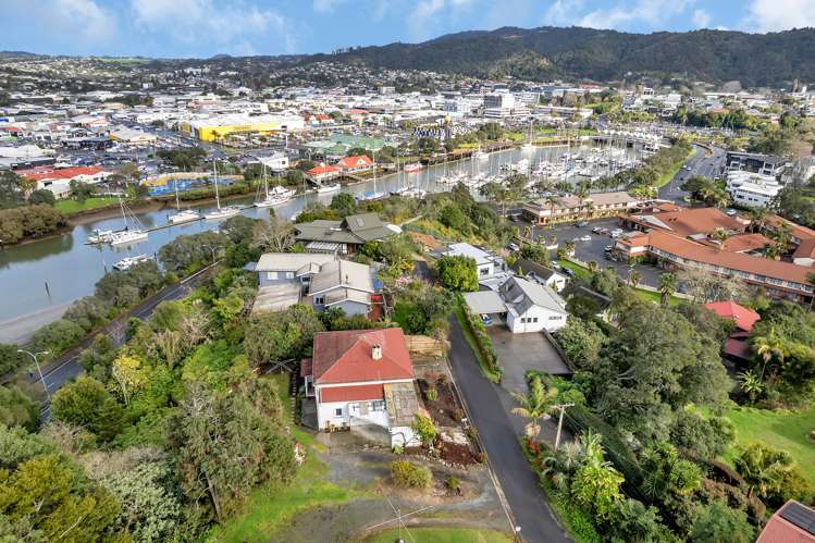 5 The Bluff Riverside_35