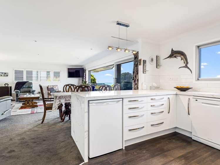 251 Whirinaki Road Bay View_11