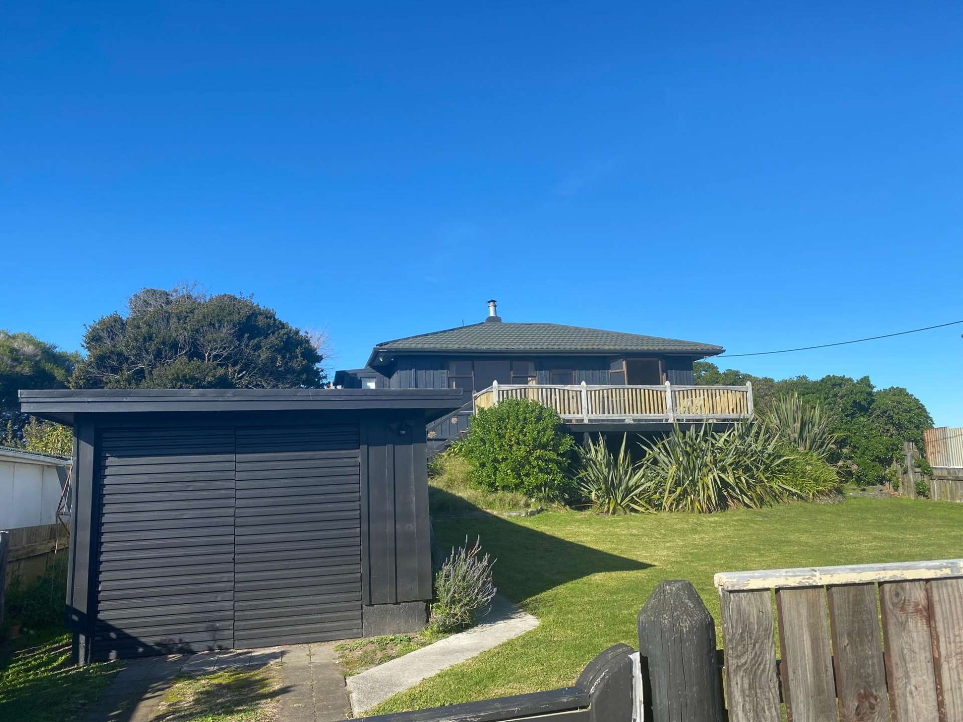 22 Mahoe Street Ōtaki Beach_0