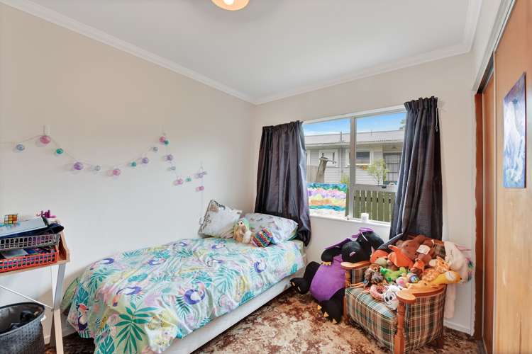 2/8a Palm Avenue Stoke_8