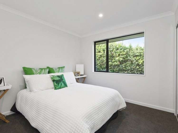 8 Gunns Crescent Cashmere_16