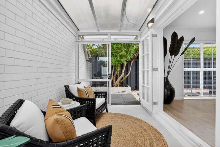 2/15 Saltburn Road Milford_10