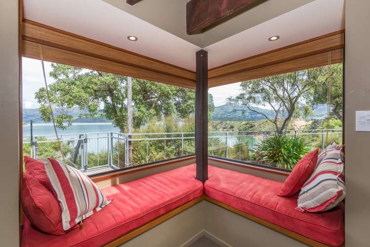 6528 Christchurch Akaroa Road Takamatua_18