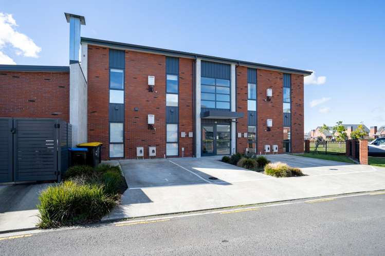 2/49 Pengover Avenue Cambridge_15