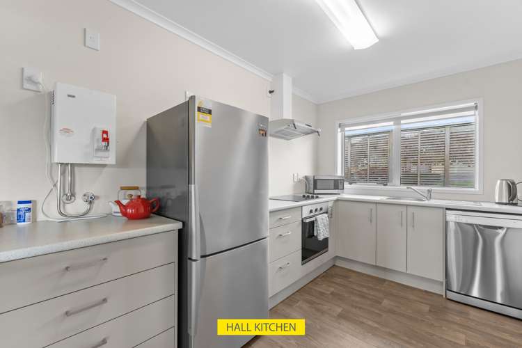 27/8 Village Place Tuakau_31