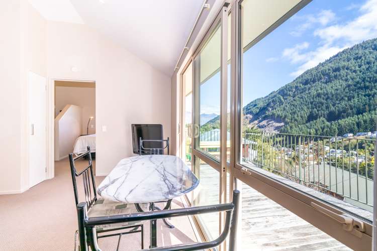 12b Broadview Rise Fernhill/Sunshine Bay_13