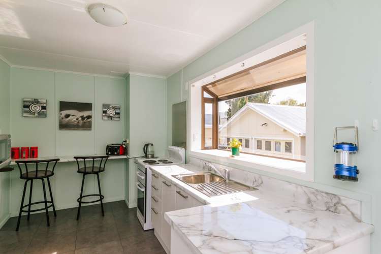 122 Wellington Road Wainuiomata_9