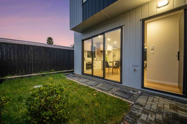 26C Camphora place Ranui_4