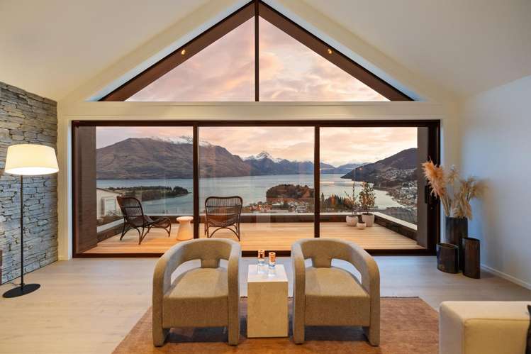 11 Belfast Terrace Queenstown_3