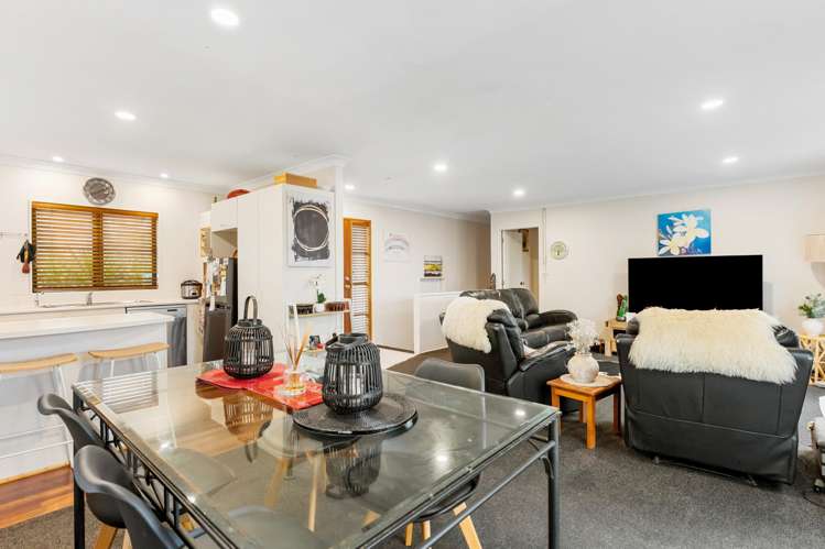 1/7 Ribbonwood Crescent Goodwood Heights_7