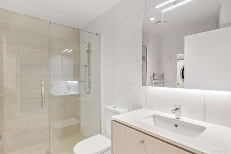 310/4 Bute Road Browns Bay_7