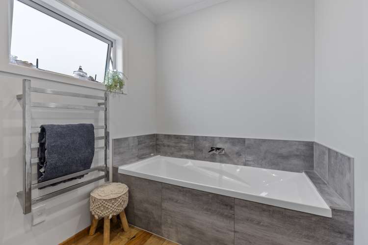 325 Richmond Road Lepperton_12