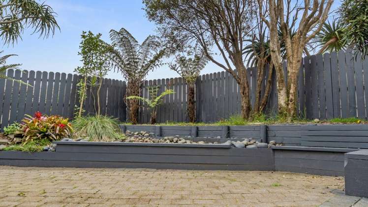 6 Chadlington Avenue Henderson_17