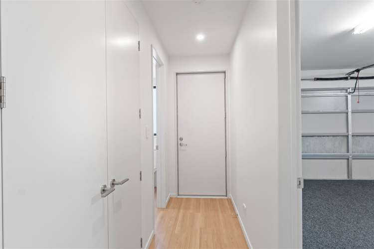 2/670 Ferry Road Woolston_15