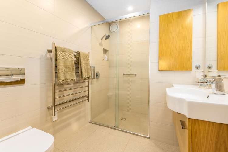 2/227 The Terrace Wellington Central_13