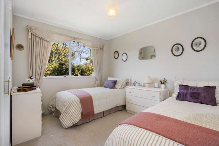 2 Adela Stewart Drive Athenree_9