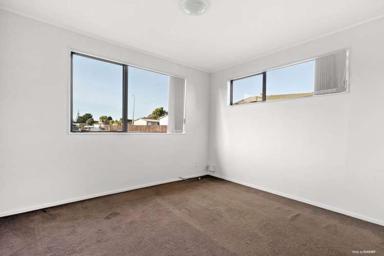 11 Ebenezer Way Clendon Park_14