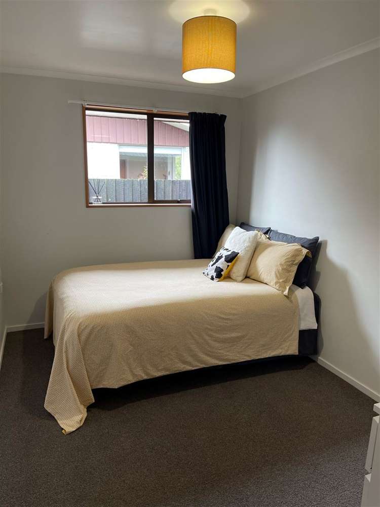 12 Esher Place Saint Martins_19