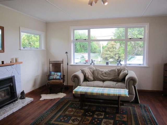 1 Crewe Street Pahiatua_2