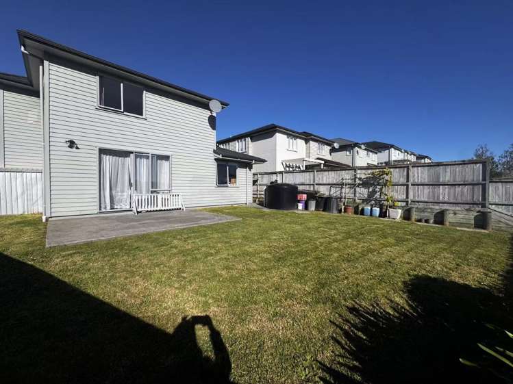 56 Mackey Drive Greenhithe_14