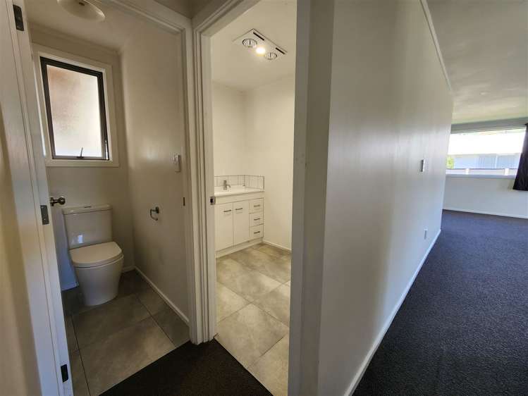 A/24 Savage Crescent Aramoho_12