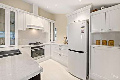 8/281C Hillsborough Road_3