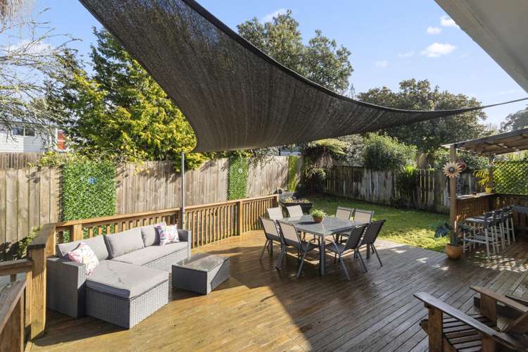 19 Kashmir Road Glen Eden_2