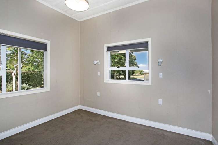 86 Hull Road Waiuku_14