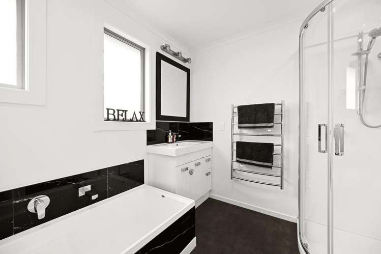 3 Brookbank Place Glenview_14