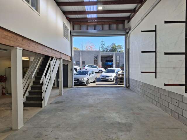 2/8 Ashfield Road Wairau Valley_4