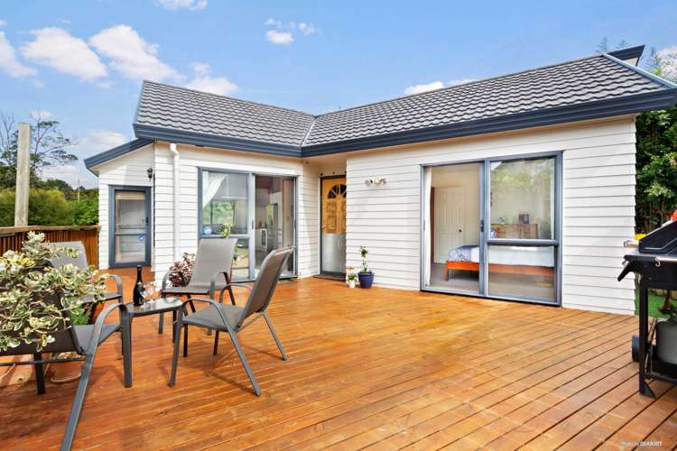 1/20 Withers Road Glen Eden_13