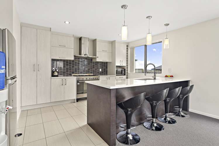 58 Keri Vista Rise Papakura_3