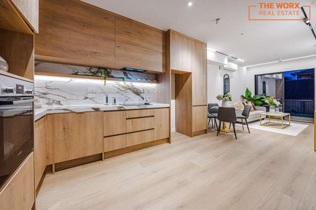 Duplex, Contemporary High-Spec Comfort