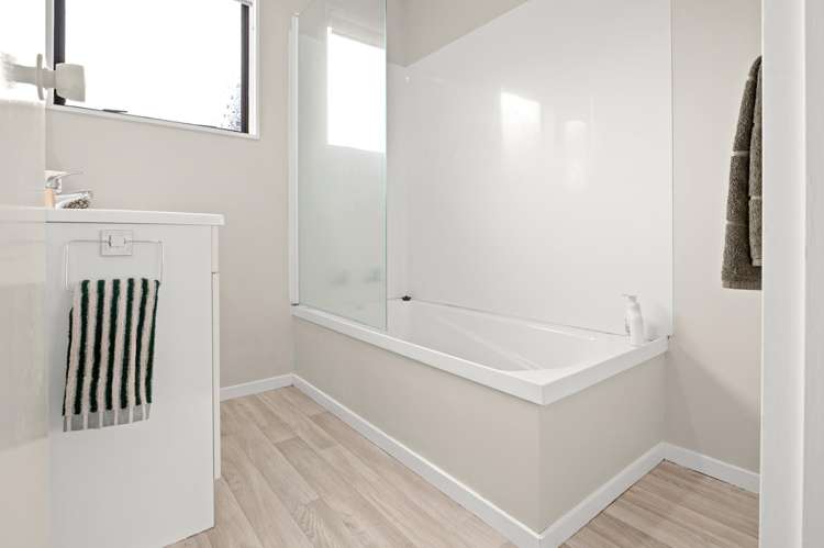 168a Tramway Road Enderley_13