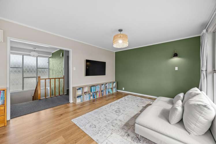 22 Royal Road Massey_8
