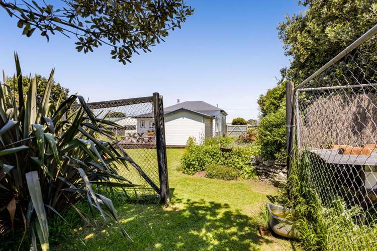 53 Fox Street Opunake_29